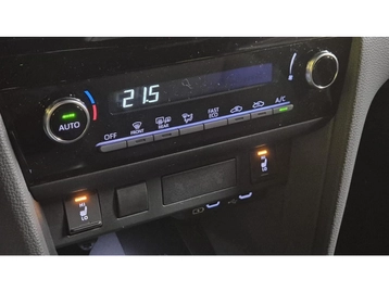 Image véhicule Toyota YARIS CROSS (26) Image véhicule Toyota YARIS CROSS (26)