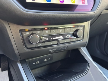 Image véhicule  Seat ARONA (21)