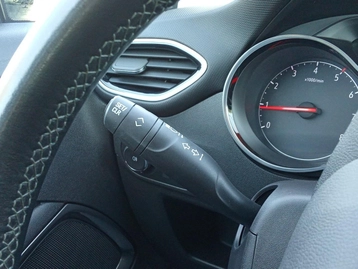 Image véhicule Opel CROSSLAND (32) Image véhicule Opel CROSSLAND (32)