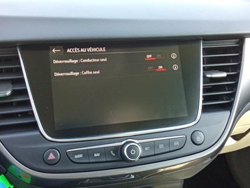 Image véhicule Opel CROSSLAND (40) Image véhicule Opel CROSSLAND (40)