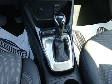 Image véhicule Opel CROSSLAND (15) Image véhicule Opel CROSSLAND (15)