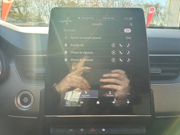 Image véhicule  Renault ARKANA (25)