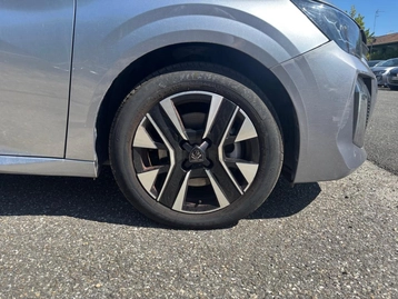 Image véhicule  Peugeot 208 (19)