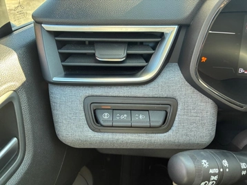Image véhicule  Renault CLIO (19)