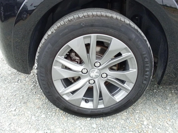 Image véhicule  Peugeot 208 (50)