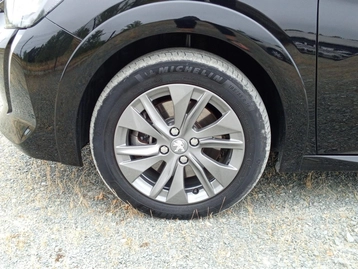 Image véhicule  Peugeot 208 (25)
