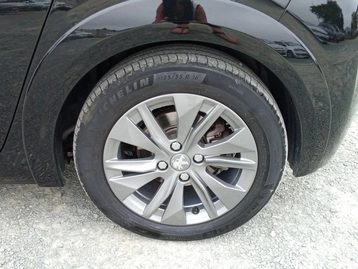 Image véhicule  Peugeot 208 (48)