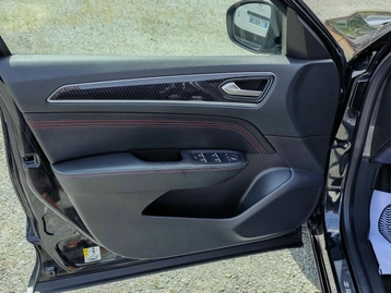 Image véhicule  Renault ARKANA (45)