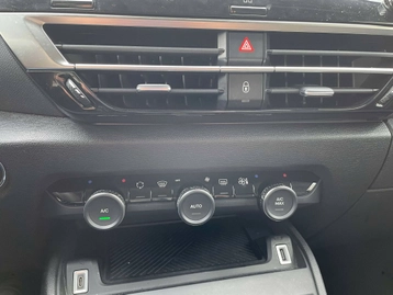 Image véhicule  Citroën C4 (18)