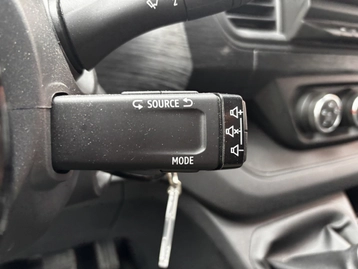 Image véhicule  Renault TRAFIC (15)