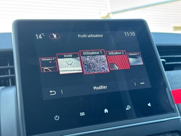 Image véhicule  Renault CLIO (53)