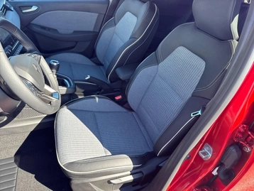 Image véhicule Renault CLIO (20) Image véhicule Renault CLIO (20)