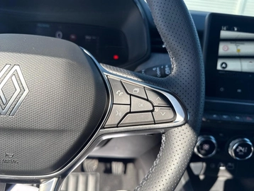 Image véhicule Renault CLIO (27) Image véhicule Renault CLIO (27)