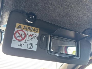 Image véhicule Renault CLIO (36) Image véhicule Renault CLIO (36)