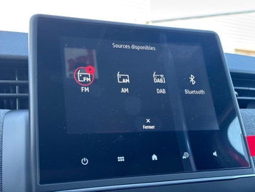 Image véhicule  Renault CLIO (8)