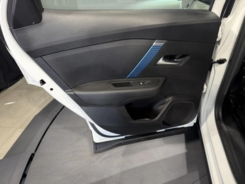 Image véhicule  Citroën E-C4 (29)