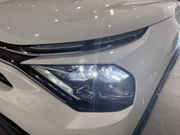Image véhicule  Citroën E-C4 (48)