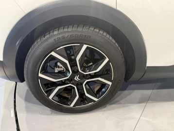 Image véhicule  Citroën E-C4 (51)