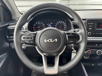 Image véhicule  Kia RIO (7)