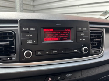 Image véhicule  Kia RIO (13)