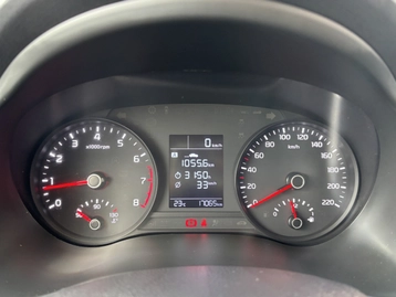 Image véhicule  Kia RIO (11)