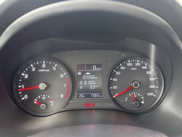 Image véhicule  Kia RIO (10)