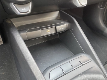 Image véhicule  Kia RIO (16)
