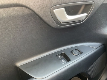 Image véhicule  Kia RIO (20)