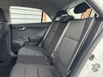 Image véhicule  Kia RIO (4)
