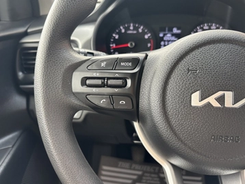 Image véhicule  Kia RIO (8)