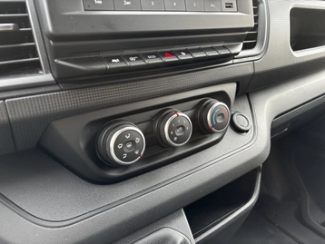 Image véhicule  Renault TRAFIC (14)