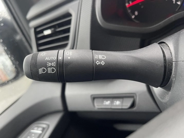 Image véhicule  Renault TRAFIC (8)