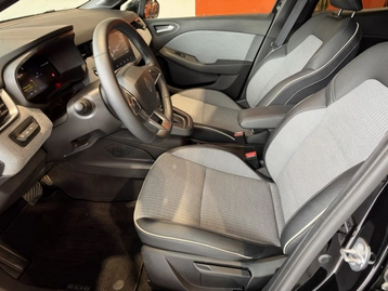 Image véhicule  Renault CLIO (8)