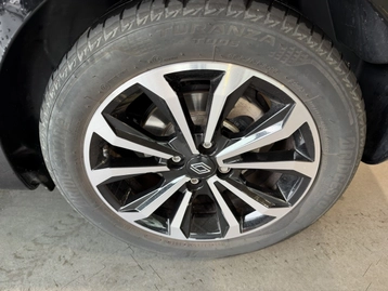 Image véhicule  Renault CLIO (10)