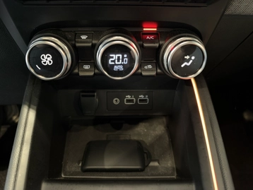 Image véhicule  Renault CLIO (15)