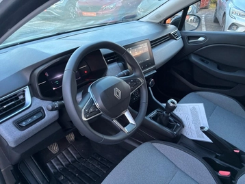 Image véhicule  Renault CLIO (23)