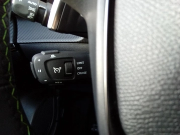 Image véhicule  Peugeot 208 (16)