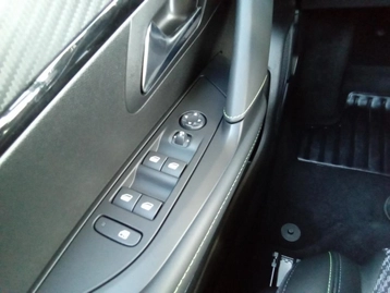 Image véhicule  Peugeot 208 (26)