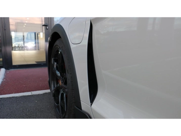 Image véhicule  Porsche TAYCAN (11)