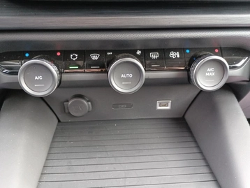 Image véhicule  Citroën C5 X (21)