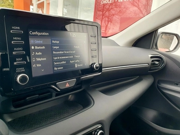 Image véhicule  Toyota YARIS HYBRIDE MY22 (11)