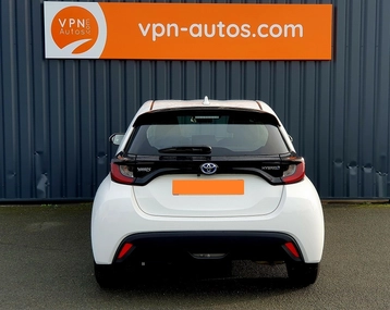 Image véhicule  Toyota YARIS HYBRIDE MY22 (2)