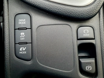 Image véhicule  Toyota YARIS HYBRIDE MY22 (18)