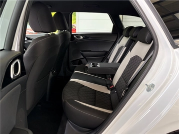 Image véhicule  Kia CEED SW (5)