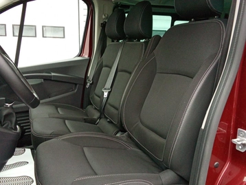 Image véhicule Renault TRAFIC (7) Image véhicule Renault TRAFIC (7)