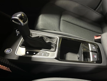 Image véhicule  Audi Q2 (17) Image véhicule  Audi Q2 (17)