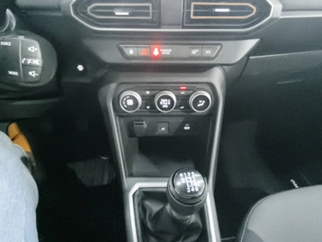 Image véhicule  Dacia SANDERO (12)
