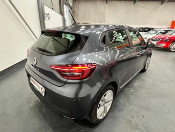 Image véhicule  Renault CLIO (1)