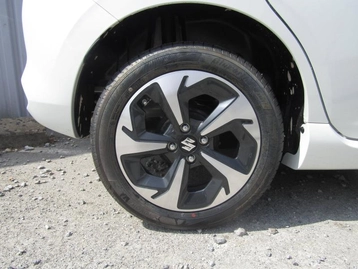 Image véhicule  Suzuki SWIFT (2)