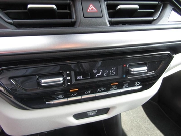 Image véhicule  Suzuki SWIFT (5)